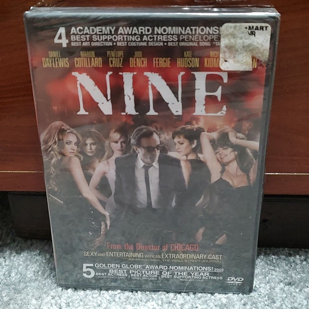 NINE  DVD  NEW Sealed Daniel Day-Lewis Marion Cotillard Penelope Cruz 2010